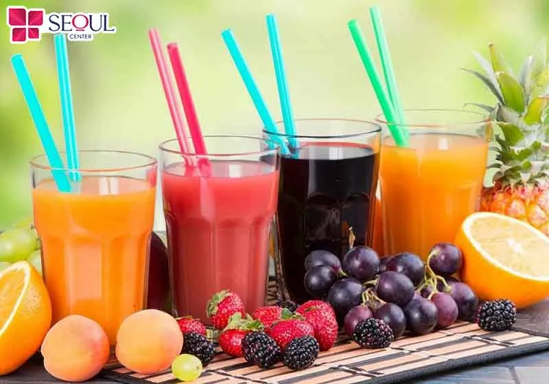 Uống nước ép sau xăm sẽ giúp môi nhanh lành, tươi tắn, lên màu đẹp