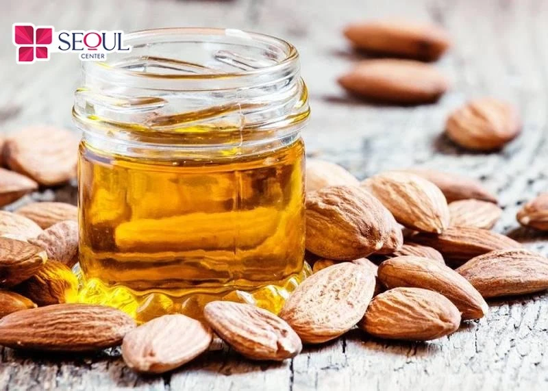 Dầu hạnh nhân có thể thay thế kem cạo râu vì có thể tạo độ trơn giúp dao cạo trượt trên da êm ả