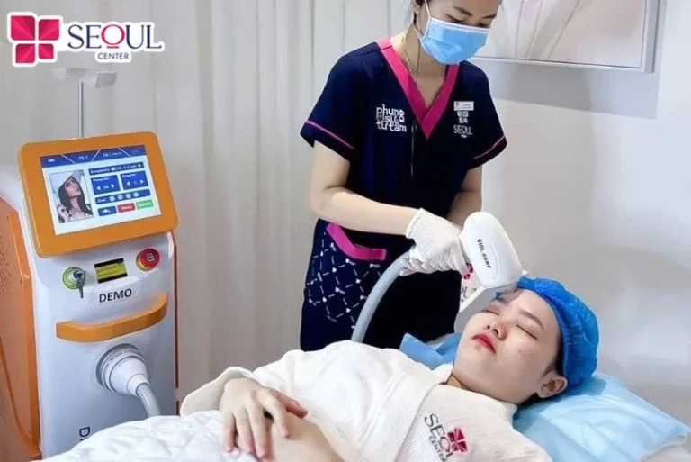 Đội ngũ chuyên viên tại Seoul Center sẽ mang đến cho bạn những trải nghiệm dịch vụ triệt lông êm ái, hiệu quả, an toàn