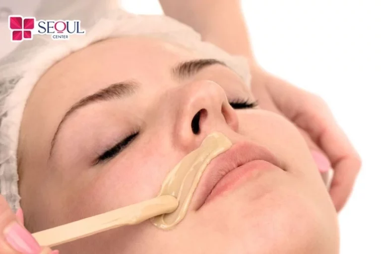 Phương pháp wax ria mép mang lại làn da mịn màng trong thời gian dài hơn.