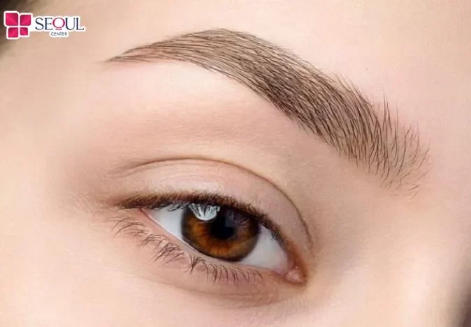 Chân mày sau điêu khắc 8D theo chuẩn y khoa với dáng mày cân đối, sợi mày tự nhiên và hài hòa cùng đường nét khuôn mặt.