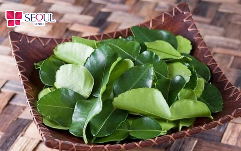 Lá bưởi vừa có thể làm rụng lông, vừa tiêu viêm và ngăn ngừa lông mọc ngược