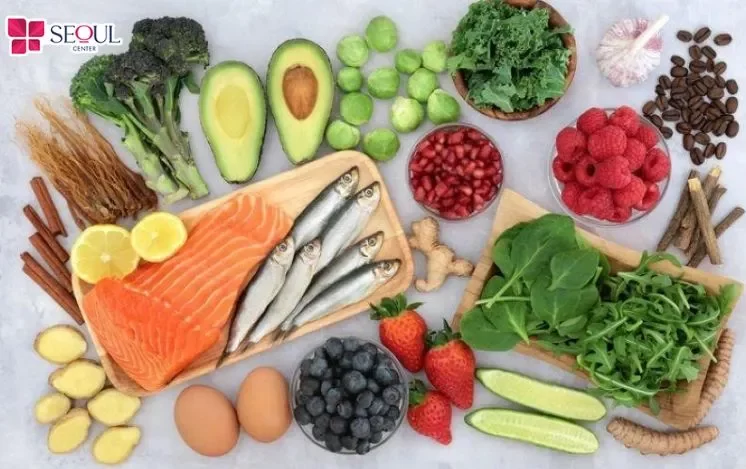 Bổ sung thực phẩm giàu protein, collagen và axit amin để hỗ trợ lông mày phát triển chắc khỏe từ bên trong.