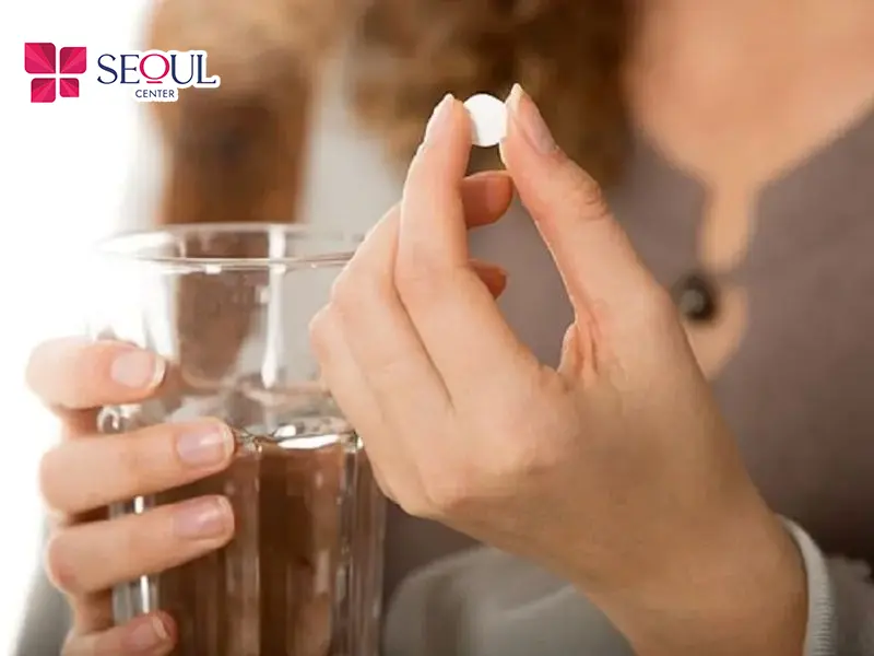 Một số loại thuốc có thể kích thích nang lông phát triển, khiến lông nách mọc nhanh và rậm hơn trong thời gian sử dụng.