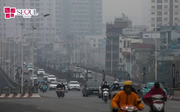 Các tác nhân từ môi trường có thể tác động trực tiếp làm suy yếu tế bào mầm râu và gây cản trở sự phát triển của nang râu