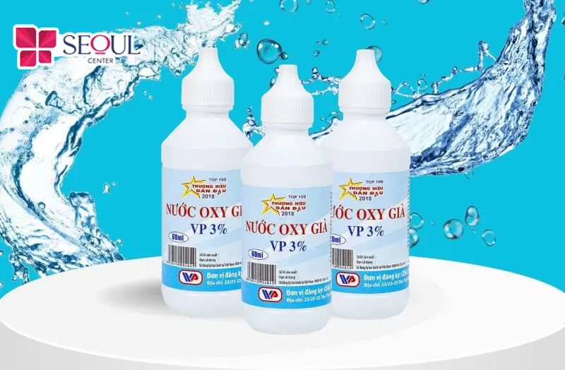 Oxy già có tính sát khuẩn và tẩy nhẹ, hỗ trợ làm yếu sợi lông, giúp lông nách rụng tự nhiên và hạn chế viêm lỗ chân lông.