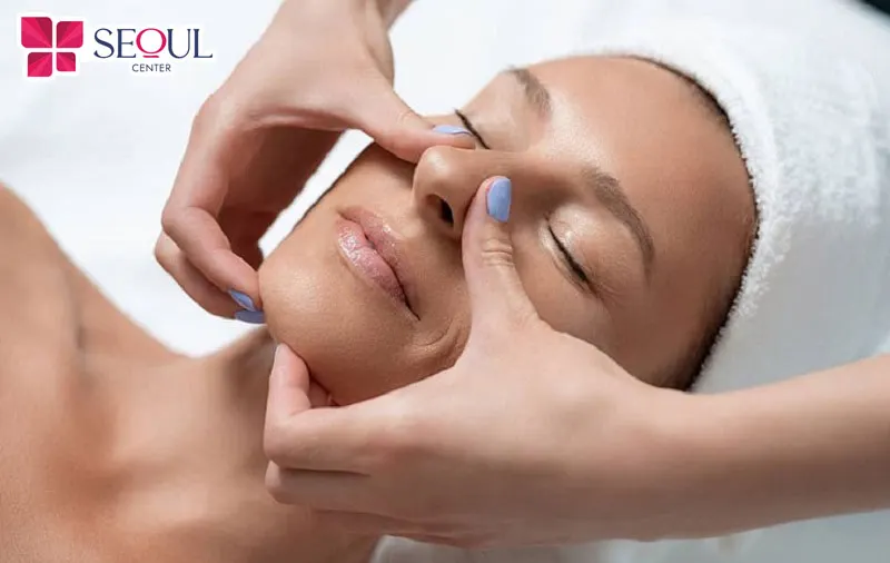 Bài tập massage mũi giúp mũi thon gọn và nâng cao đầu mũi