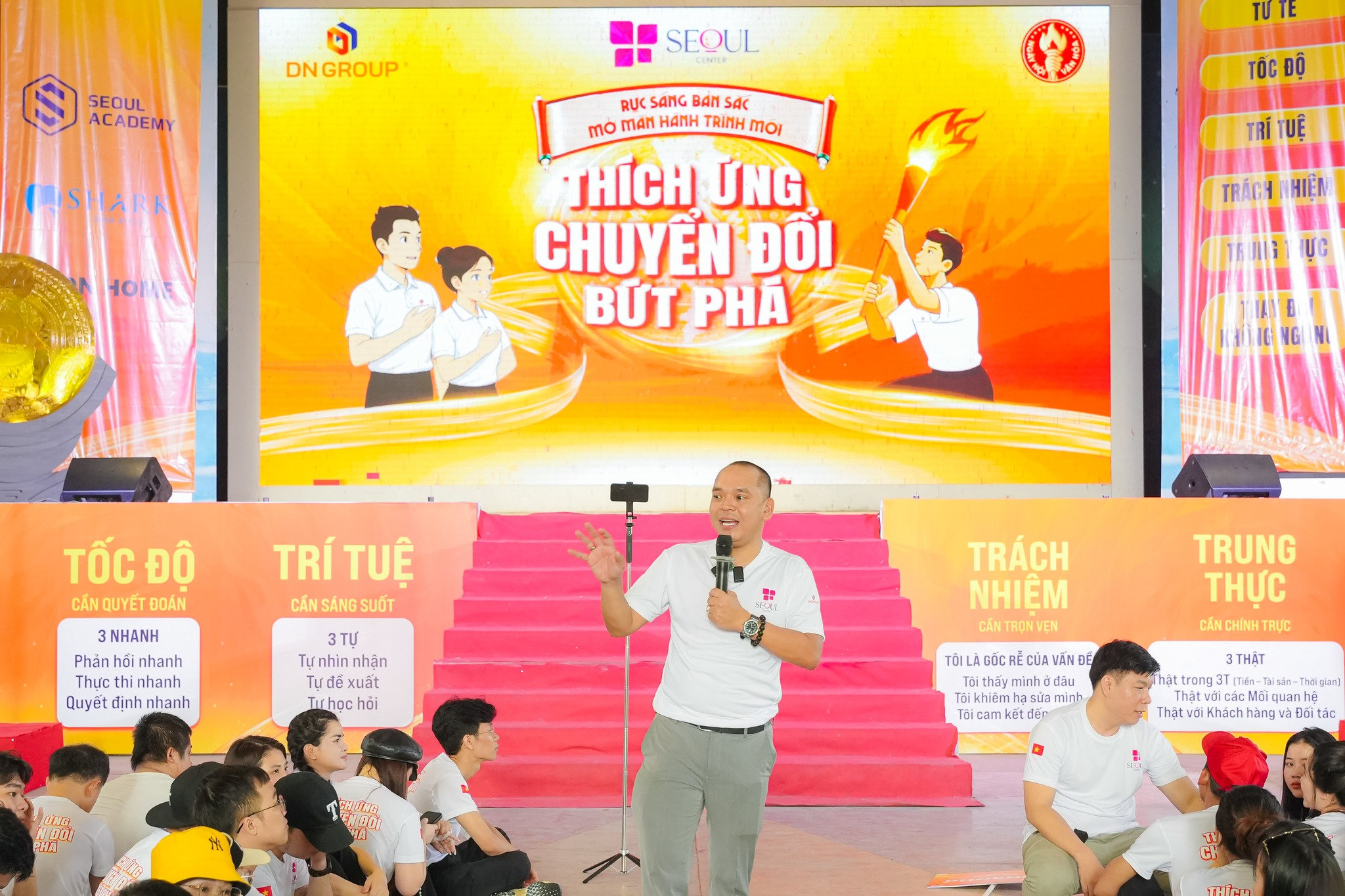 Ngày Hội Văn Hóa là hoạt động thường niên nổi bật của DN Group
