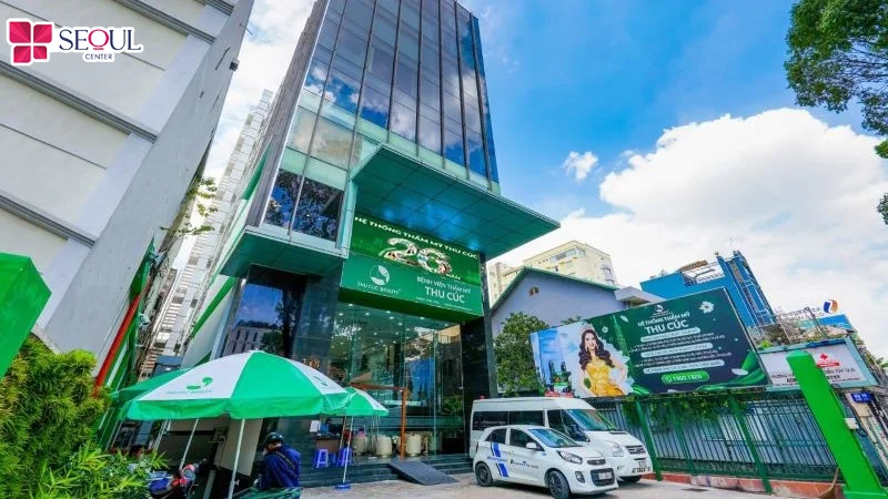 Thu Cúc Sài Gòn có hơn 25 năm kinh nghiệm trong lĩnh vực thẩm mỹ và chăm sóc da, được nhiều nam giới tại TP.HCM lựa chọn khi điều trị mụn.