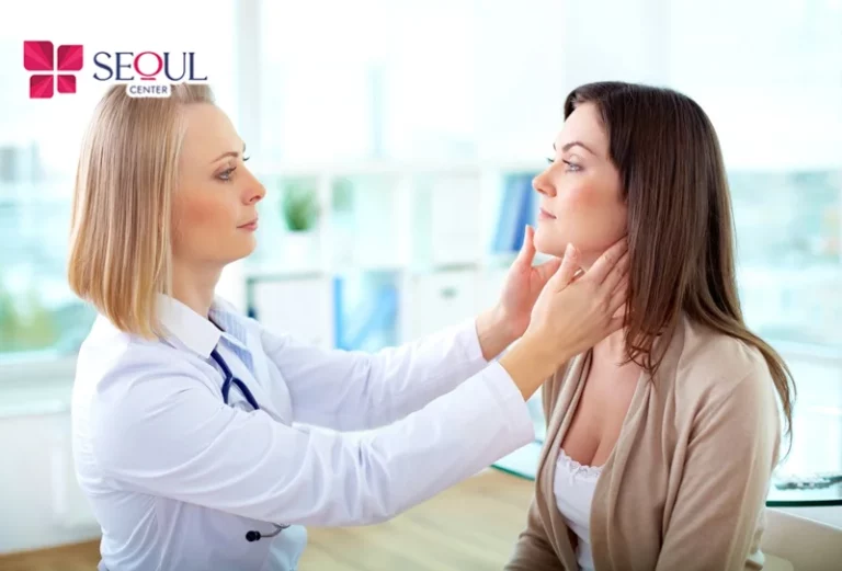 Bác sĩ thăm khám trực tiếp để xác định lượng filler và tư vấn mức giá phù hợp cho từng khách hàng