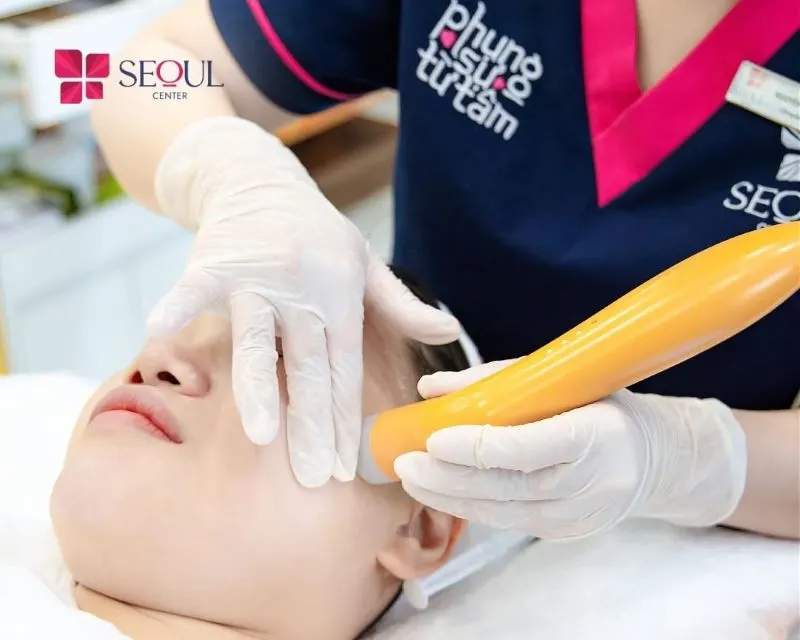 Việc ứng dụng công nghệ làm đẹp hiện đại ảnh hưởng lớn đến chi phí điều trị mụn.