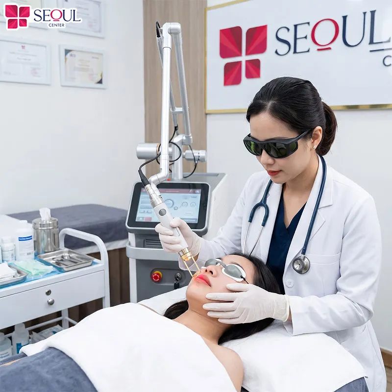 Thâm môi FRA ứng dụng LS 5.0/LS 6.4 giúp tái tạo tế bào mới, làm đầy rãnh môi và khắc phục tình trạng khô ráp