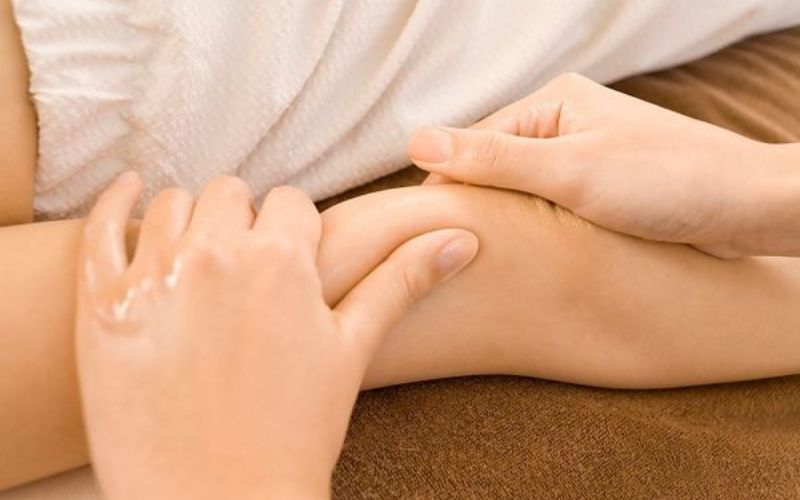 Động tác xoa bóp giúp phát huy hiệu quả đốt cháy mỡ nhanh hơn