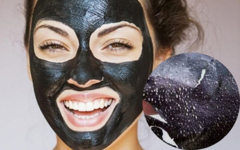 Than hoạt tính giúp làm sạch lỗ chân lông ngăn ngừa mụn