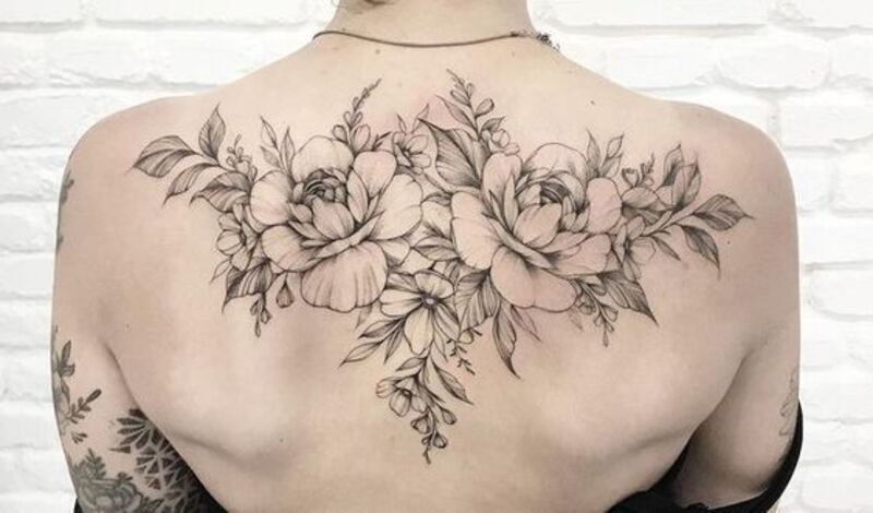 Hình xăm ở lưng thường được chọn lựa để xăm các loại hình to