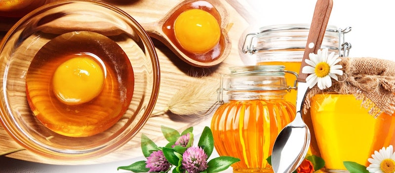 Làm trắng da từ mật ong và trứng gà