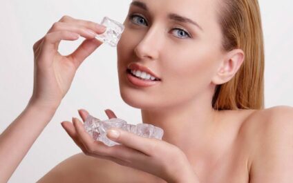 Đắp khoai tây/dưa leo giúp làm cải thiện mắt bụp rõ rệt