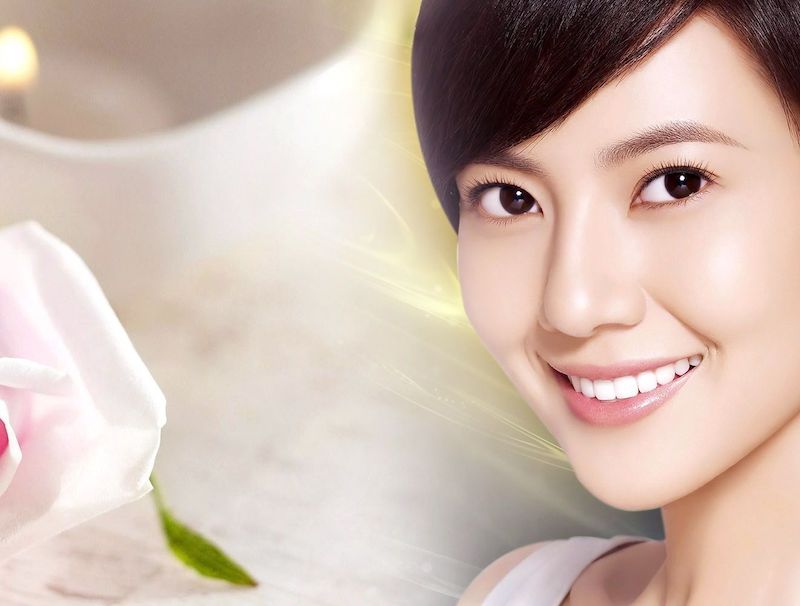 Dưỡng da bằng mặt nạ tinh bột nghệ và sữa chua