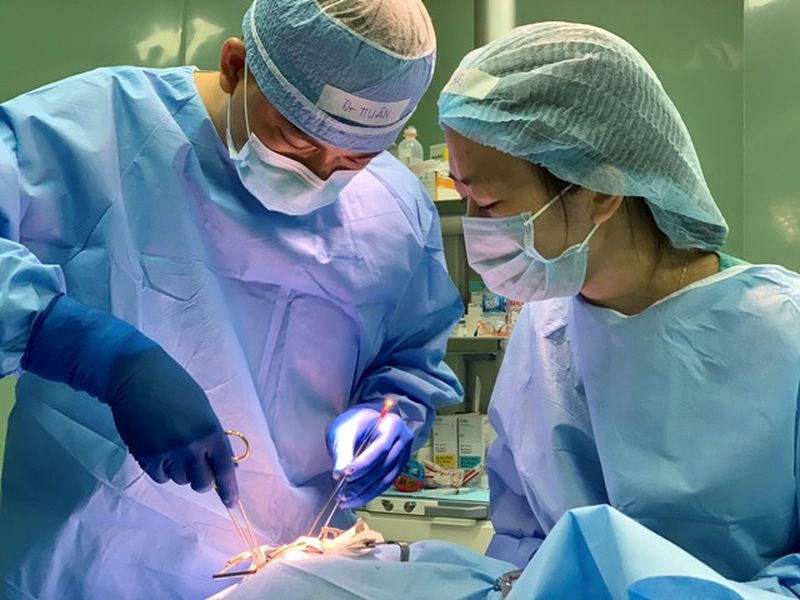 Quy trình phẫu thuật mở khóe mắt phải thực hiện theo tiêu chuẩn của Bộ Y Tế
