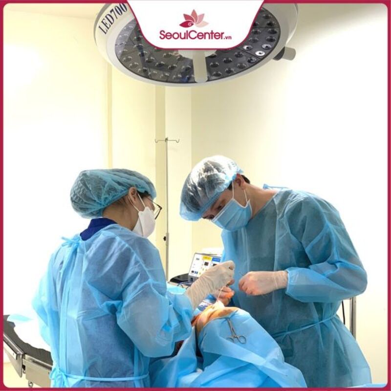 Phẫu thuật mở góc mắt không gây nguy hiểm đến sức khỏe và thị lực về sau