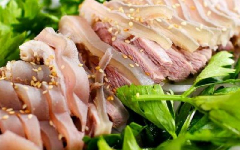 Nâng mũi không được ăn thịt dê trong một thời gian
