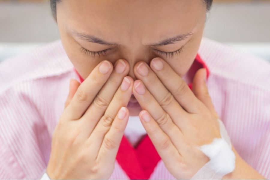 Thịt vịt khiến vết thương sưng đỏ kéo dài và dễ nhiễm trùng