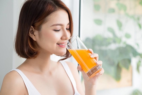 Uống nước ép quýt giúp làm đẹp làn da, chống oxy hóa