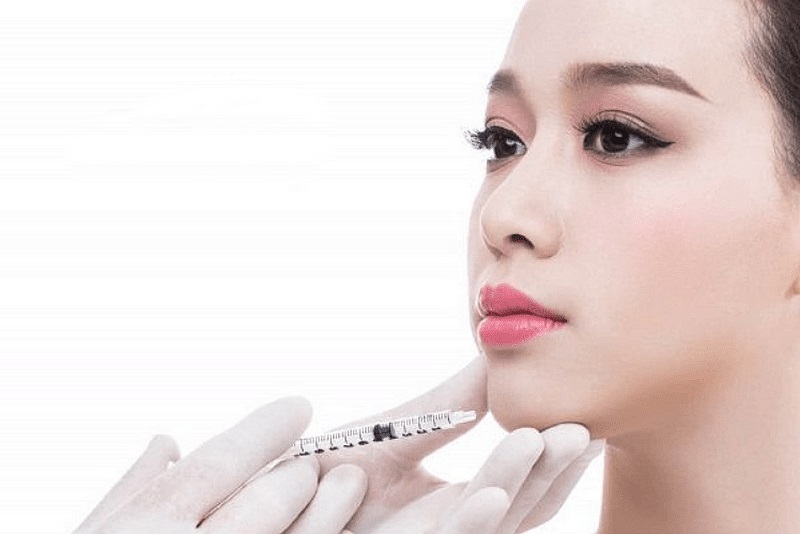 Tiêm filler cằm là phương pháp an toàn được thực hiện nhanh chóng, hiệu quả cao