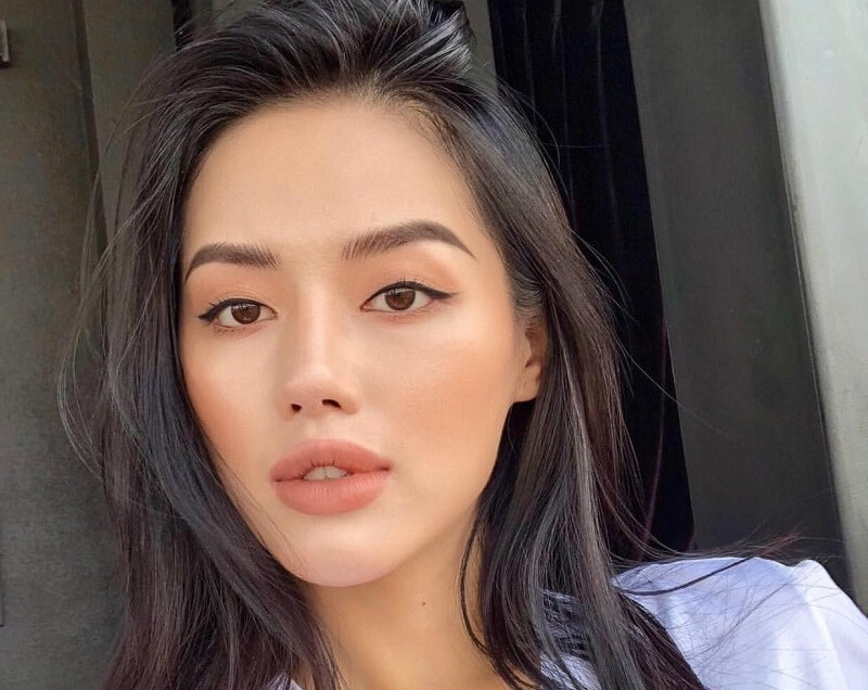 Tiêm filler môi tều thường dành cho những bạn gái có đường nét khuôn mặt sắc sảo