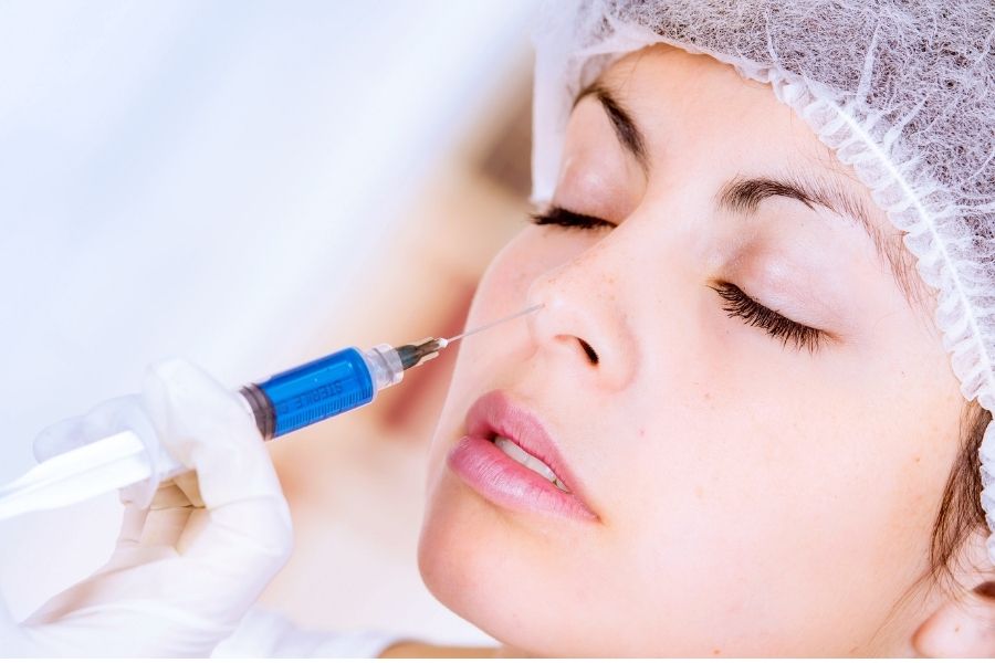 Tại sao tiêm filler mũi lại bị tràn? Dấu hiệu của tình trạng này là gì?
