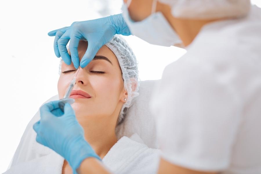 Tay nghề người thực hiện không tốt dễ gây tràn filler