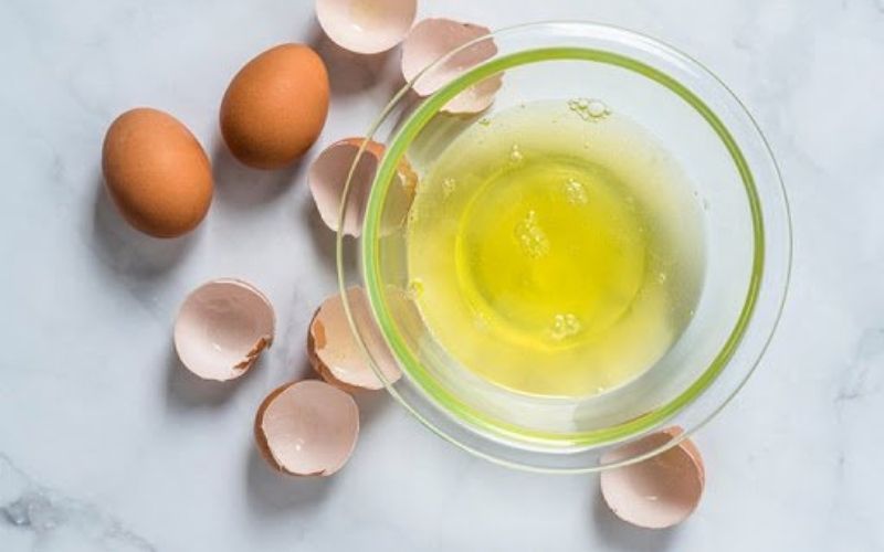 Trị sẹo hiệu quả vô cùng đơn giản với lòng trắng trứng gà