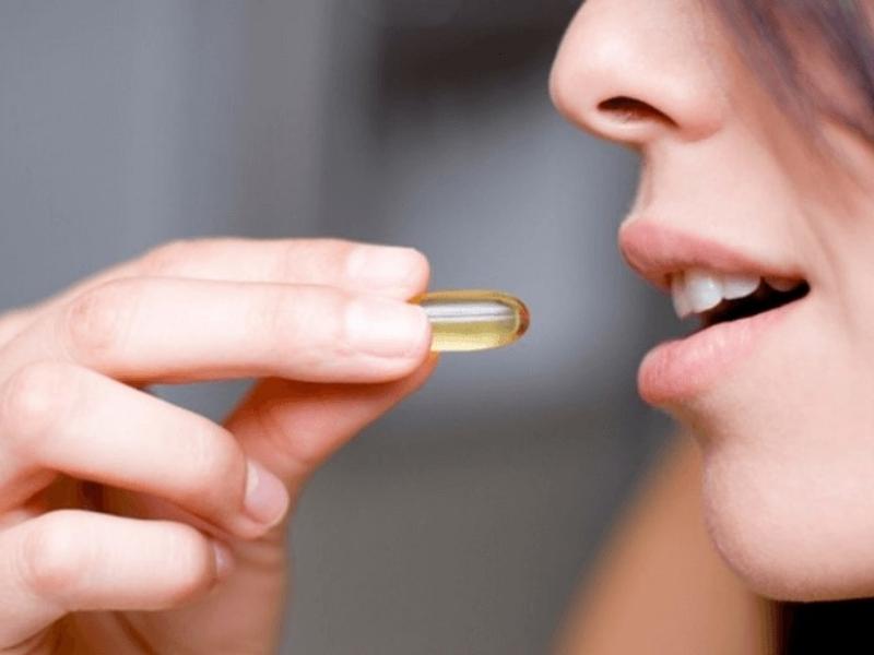 Dùng vitamin E để dưỡng da, trị thâm và ngăn quá trình lão hóa