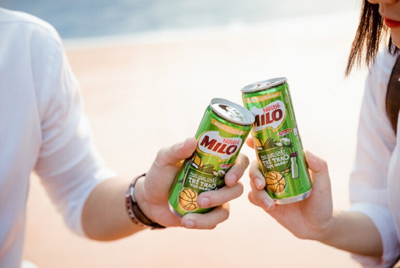 Không nên lạm dụng milo mà uống quá nhiều dễ gây nổi mụn, chỉ nên uống 1-2 lon mỗi ngày vào buổi sáng