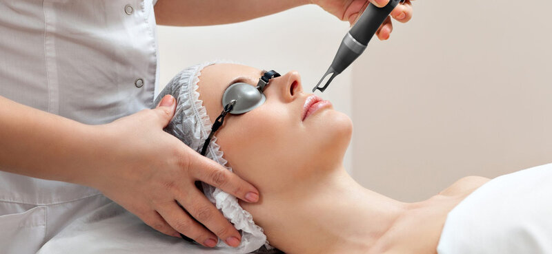 Bắn laser là một phương pháp trị nám phổ biến hiện nay