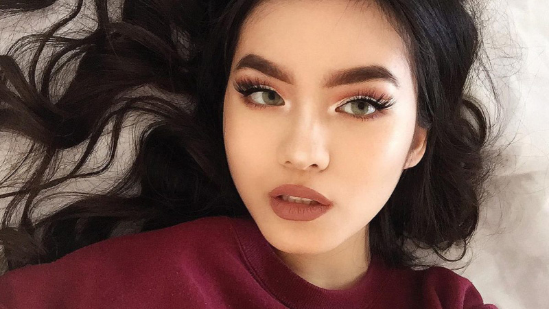 Dáng mày sâu róm là đẹp hay xấu?