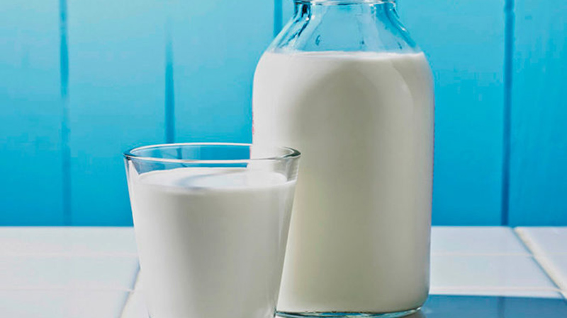 Fresh milk without sugar has a calorie content of 50