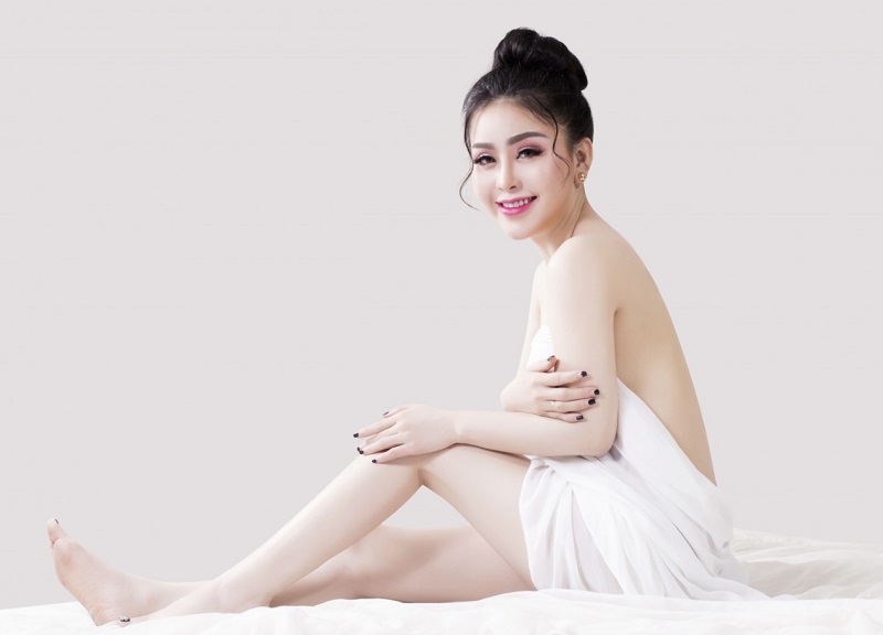 Tắm trắng phiến hồng hoa giúp bạn sở hữu làn da trắng hồng mượt mà