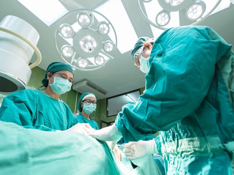 Hạ gò má vĩnh viễn bằng phương pháp phẫu thuật