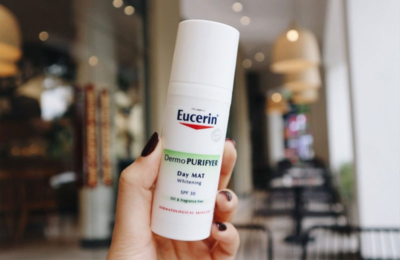 Eucerin Pro Acne Day Mat Whitening dưỡng trắng và trị mụn