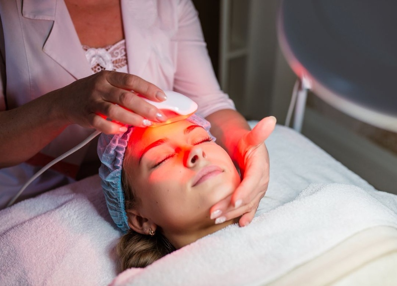 Công nghệ điều trị mụn cần hiện đại, tiên tiến, có độ tương thích sinh học cao
