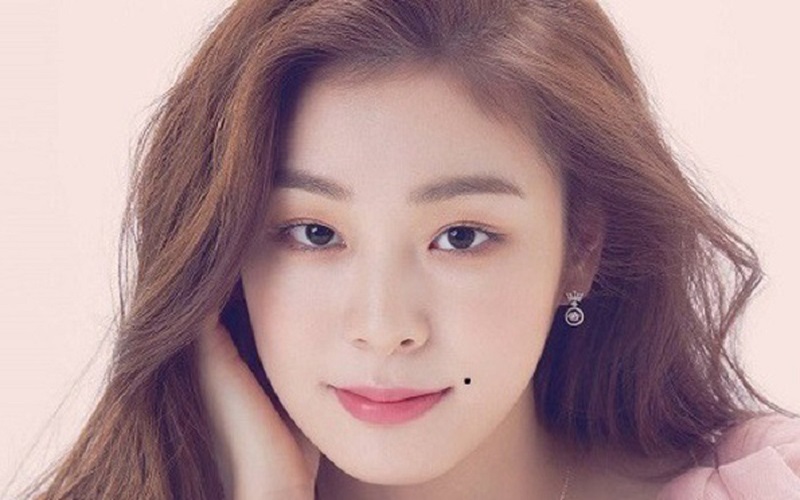 Những người sở hữu nốt ruồi ở khóe miệng thường ăn nói rất hoạt ngôn, khéo léo