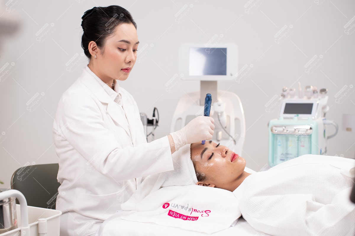 Top 20+ Tế Bào Gốc Dành Cho Da Nhạy Cảm Trị Mụn Laser Tế Bào Gốc Tơ Tằm - Trị Mụn Cho Làn Da Nhạy Cảm 26 Bước phi kim đầu nano đưa dinh dưỡng tế bào gốc tơ tằm vào da
