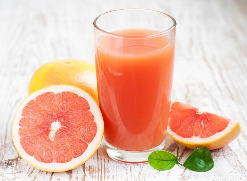 Nước ép bưởi chính là một mũi tên trúng hai con nhạn, vừa hỗ trợ tăng số đo vòng 1 vừa không gây tăng cân