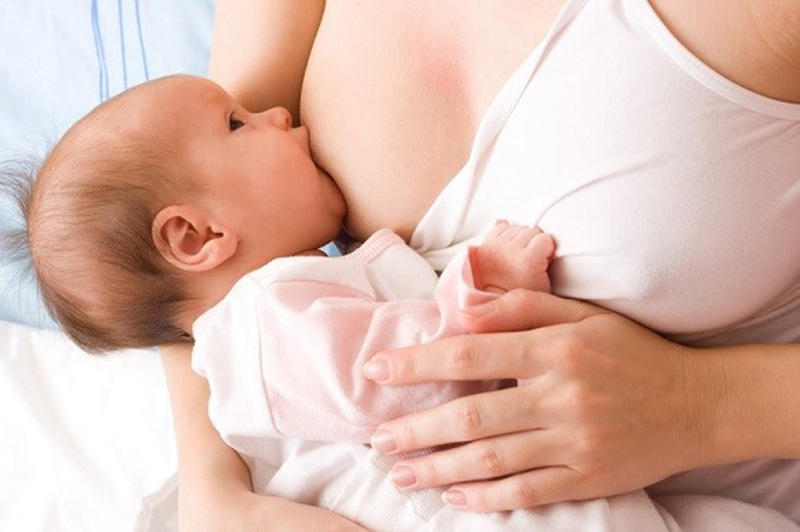 Do quá trình cho bé bú bị sai cách