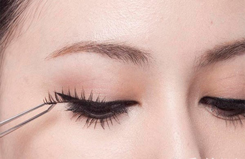 Những cách lựa chọn lông mi giả phù hợp với khuôn mặt, đôi mắt