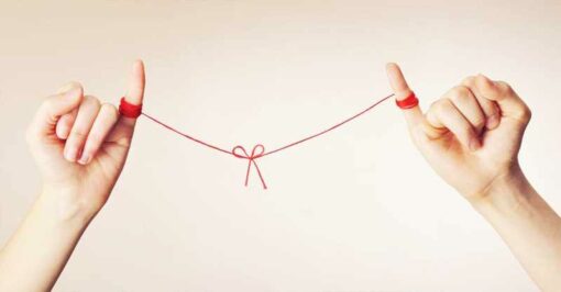 Người phụ nữ trở hữu tướng xương lông mày nhô cao thường giữ được chức vụ cao trong sự nghiệp