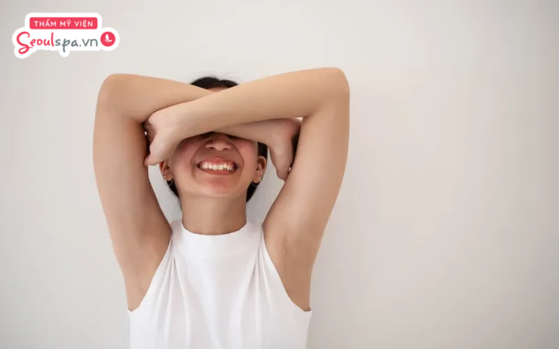 12 tuổi không nên thực hiện triệt lông Laser vì làn da ở độ tuổi này còn khá mỏng và dễ nhạy cảm bởi tác động nhiệt độ 