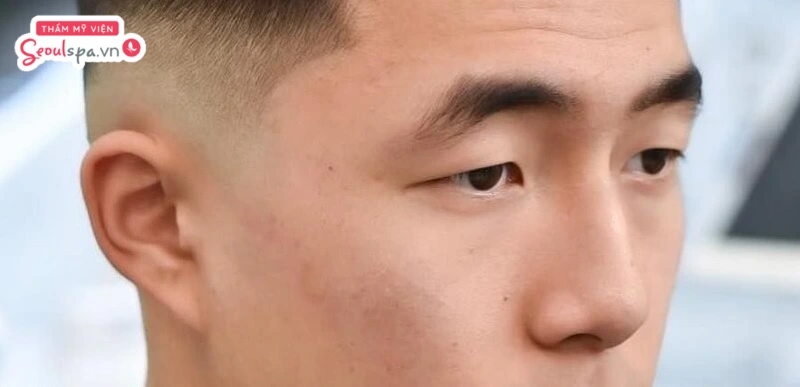 Đàn ông có tướng mày La Hán được biết đến là đặc điểm có thể gây cản trở vận may và ảnh hưởng đến tướng số