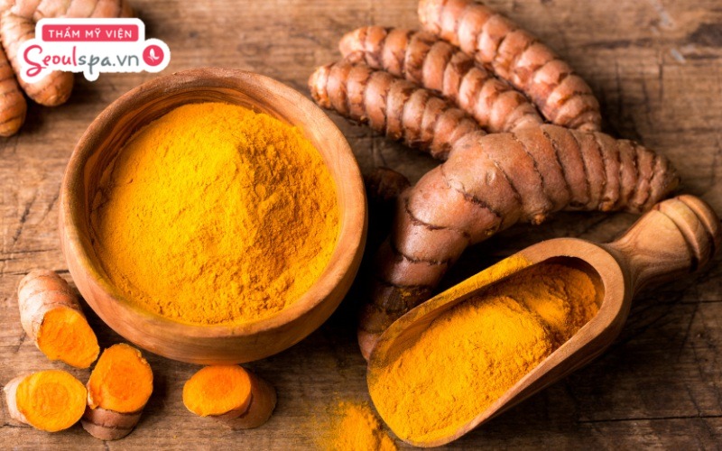 Triệt lông bằng bột nghệ là cách giúp giúp loại bỏ lông tơ mọc quanh ngón tay một cách an toàn và hiệu quả
